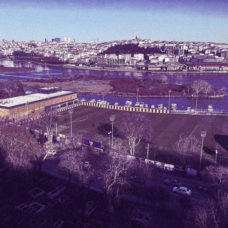 Çok Seviyormuş album cover
